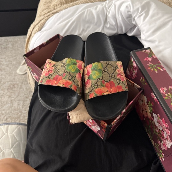 Gucci Women's Floral Slide Sandals - Picture 1 of 1
